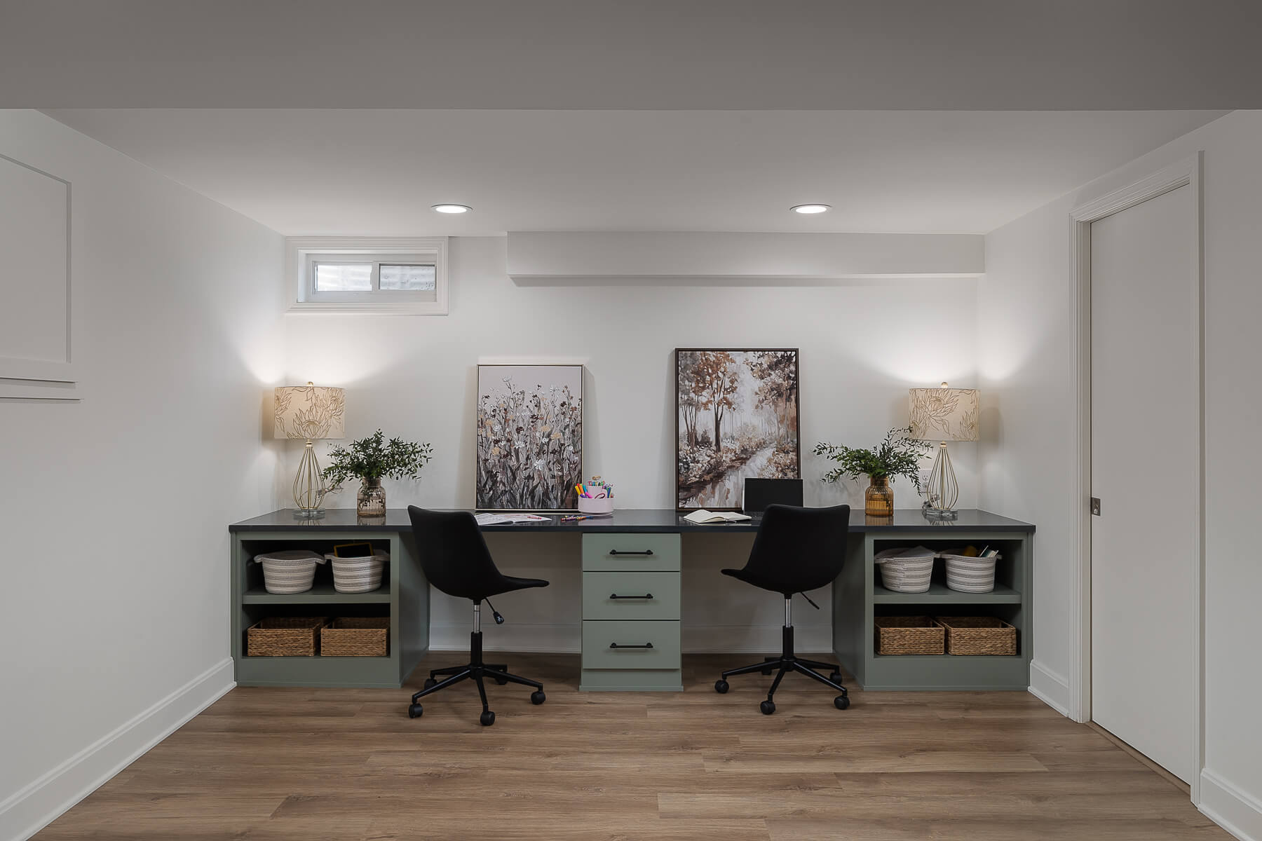 001 8316 Salford Way Internet